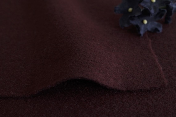 Jwブークレー圧縮ウール えんじ色